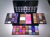 NYX Box of Smokey Look Collection